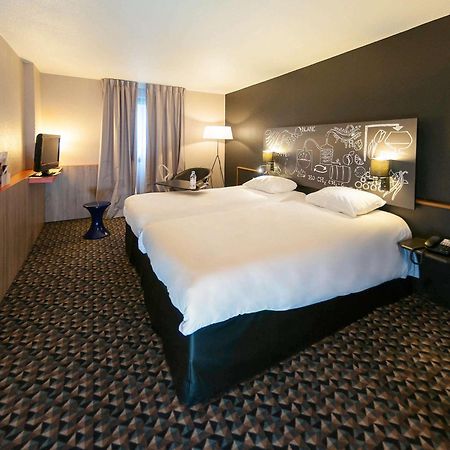 Отель Ibis Styles Cognac Шатобернар Экстерьер фото