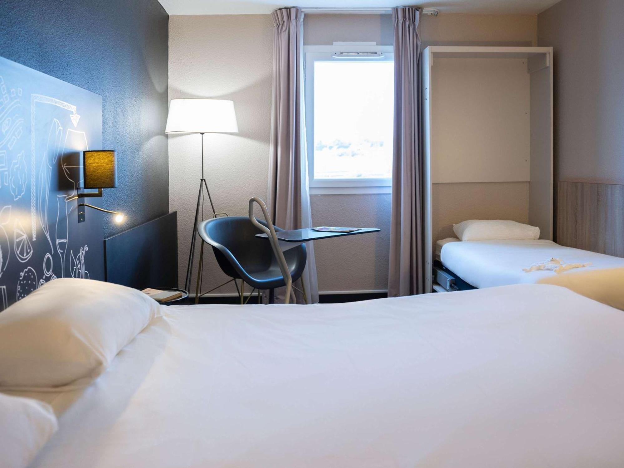 Отель Ibis Styles Cognac Шатобернар Экстерьер фото