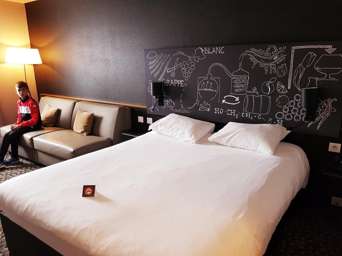 Отель Ibis Styles Cognac Шатобернар Экстерьер фото